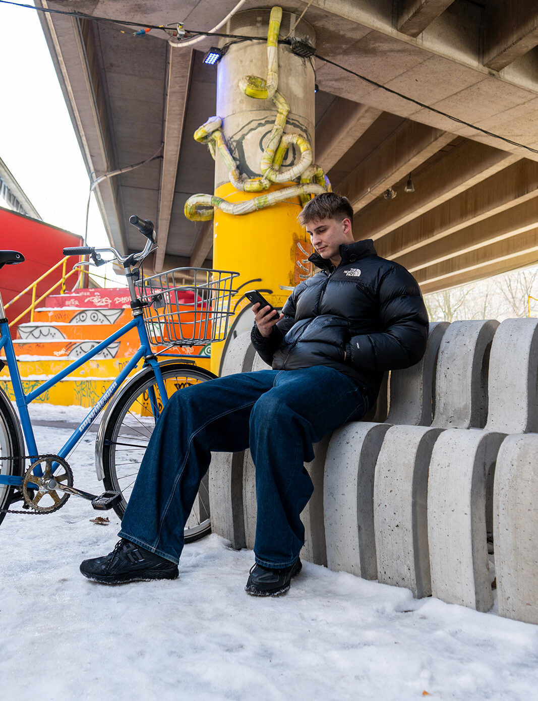 KONKRETs urban bench